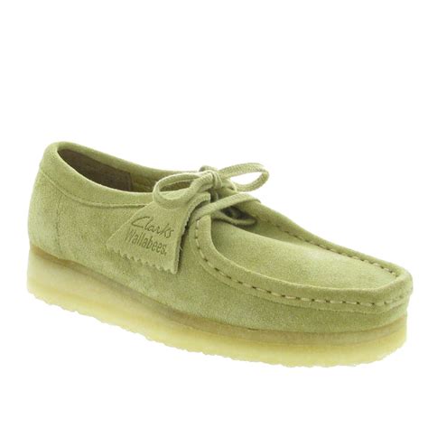 clarks wallabees women.